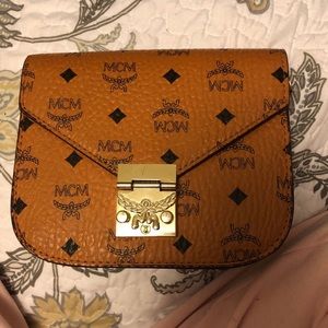 mcm wallet